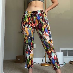 Adidas Bird print joggers
Size: M
$10